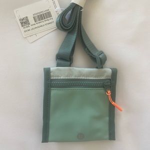 Lululemon Ever Ready Crossbody Wallet. New with tags.